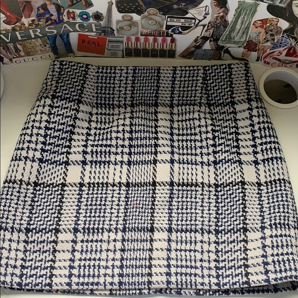 Black and Navy Mini Skirt - Picture 1 of 2